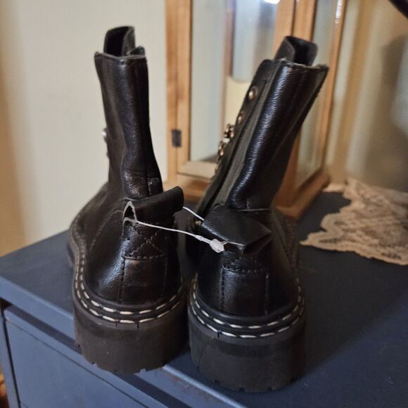 Vince Camuto Popinta Black Soft Goat Side Zipper Rounded Toe Chain Boot 6M NWOT - Picture 8 of 11